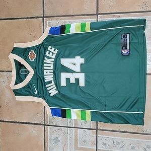 Giannis Antetokounmpo Jersey